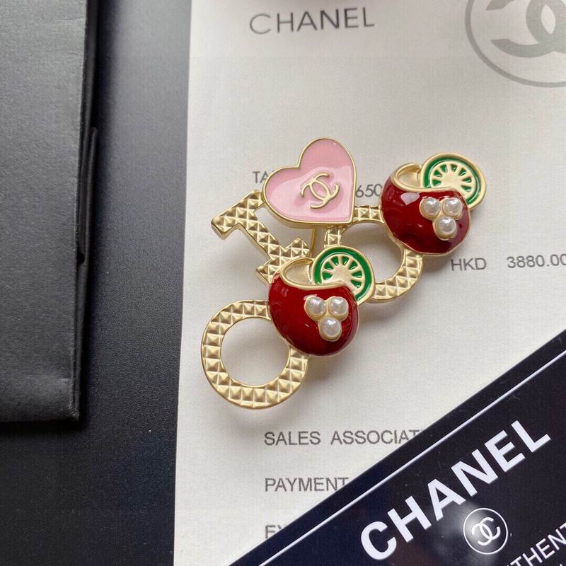 Chanel Brooch 3lyx189
